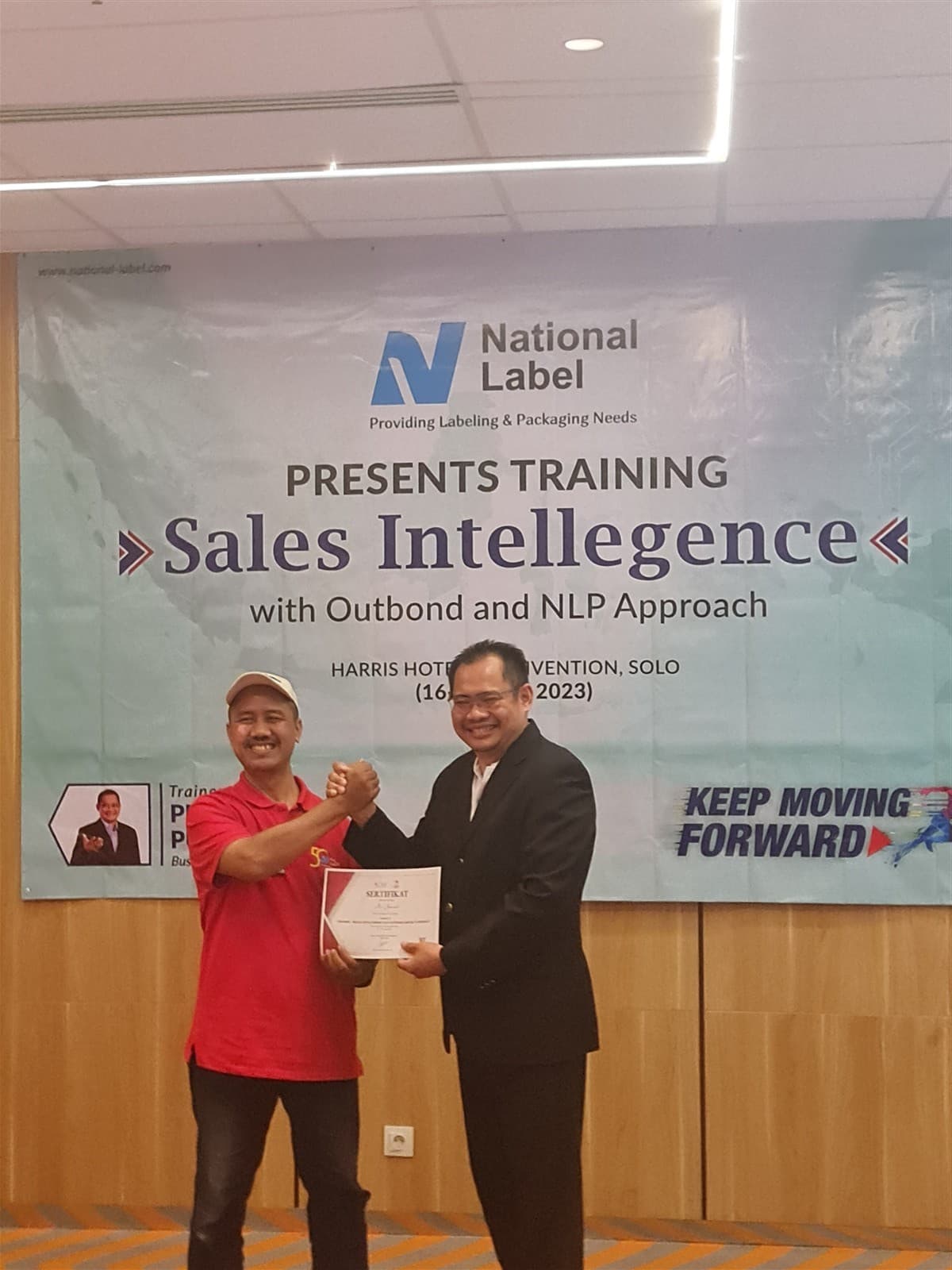 Kelas berjalan di National Label
