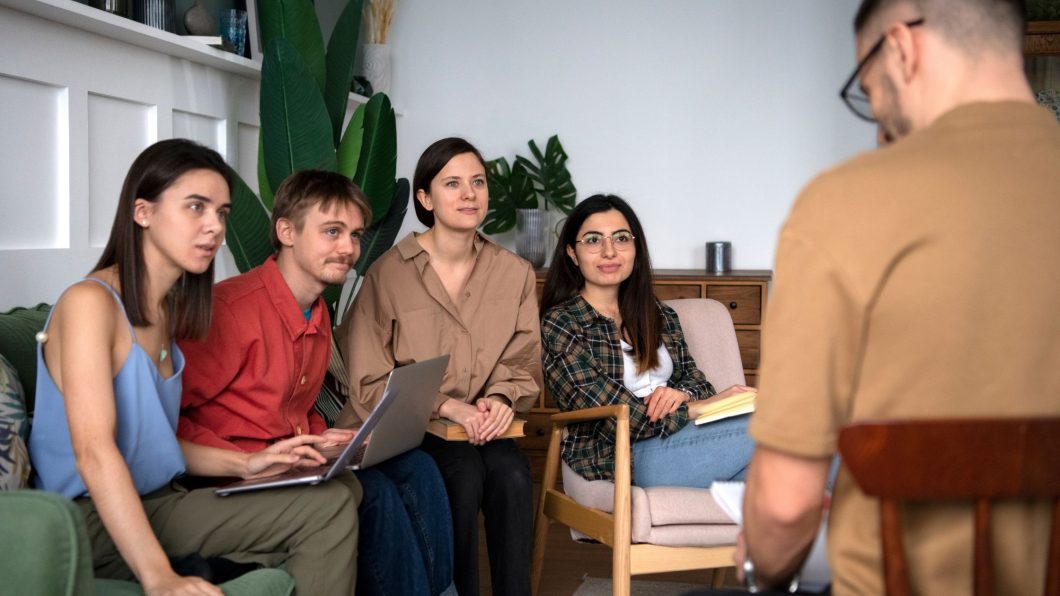 mengatasi ketakutan berbicara